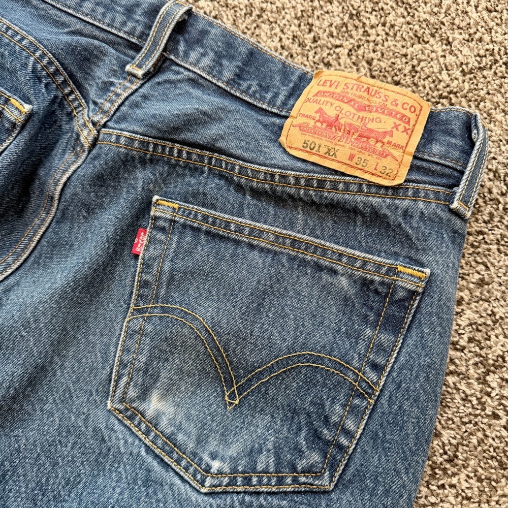 VTG Y2K Levi's 501XX Button Fly Jeans Size 34x28 Blue Straight Classic American